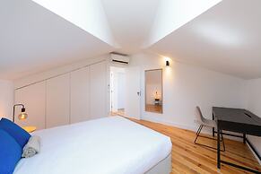 Sunny Lisbon Apartments by SoulPlaces