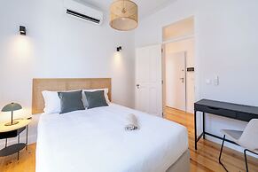 Sunny Lisbon Apartments by SoulPlaces