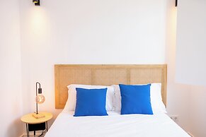 Sunny Lisbon Apartments by SoulPlaces
