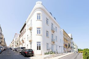 Sunny Lisbon Apartments by SoulPlaces