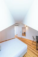 Sunny Lisbon Apartments by SoulPlaces