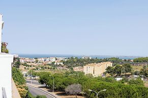 Sunny Lisbon Apartments by SoulPlaces