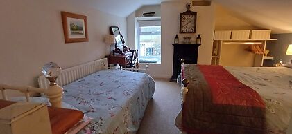 Riverside Cottage at Logwood Mill