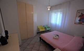 Spacious and Comfortable Flat Close to the Centre