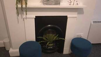 Our Apartment is a Home Away From Home Choice, Tastefully Furnished fo