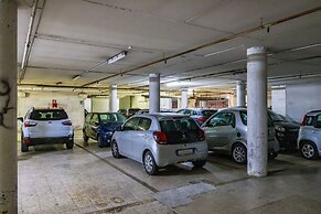 Casa Kenzo With Parking by Napoliapartments