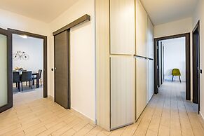 Casa Kenzo With Parking by Napoliapartments
