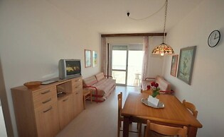 Seaside Bliss Apartment With Front sea View