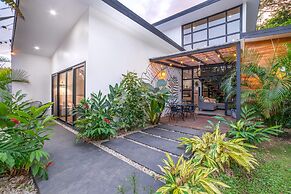 Enchanting Jungle Villa Your Tropical Escape