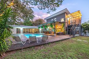 Enchanting Jungle Villa Your Tropical Escape