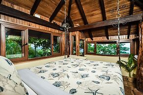 Luxury Villa: Hot Tub: Ocean Views: Fully Staffed