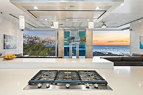 Luxury Villa: Hot Tub: Ocean Views: Fully Staffed