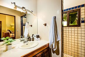 Luxury Villa: Hot Tub: Ocean Views: Fully Staffed