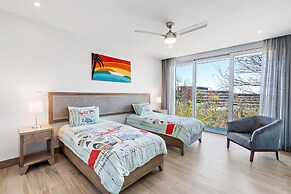 Luxury Villa: Hot Tub: Ocean Views: Fully Staffed