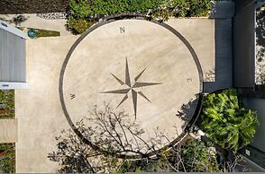 Luxury Villa: Hot Tub: Ocean Views: Fully Staffed