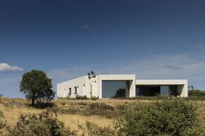 Blissfully Alentejo by Cadenzalux