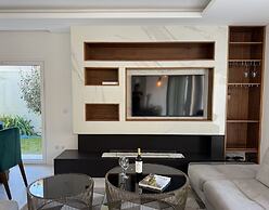 Paraty Villa by Cadenzalux