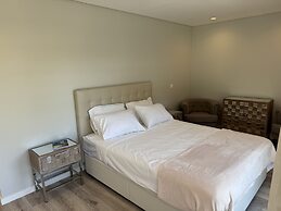 Paraty Villa by Cadenzalux