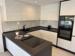 Paraty Villa by Cadenzalux