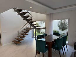 Paraty Villa by Cadenzalux