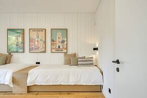Cascais Contemporary Villa by Cadenzalux