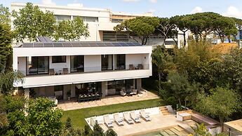 Cascais Contemporary Villa by Cadenzalux