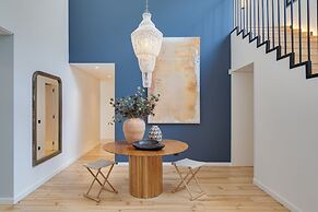 Cascais Contemporary Villa by Cadenzalux