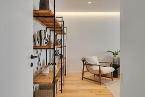 Cascais Contemporary Villa by Cadenzalux