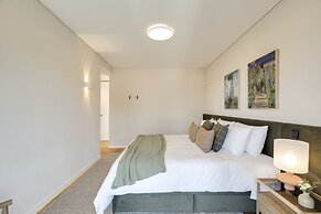Cascais Contemporary Villa by Cadenzalux