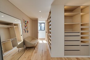 Cascais Contemporary Villa by Cadenzalux