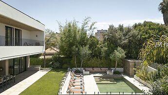 Cascais Contemporary Villa by Cadenzalux