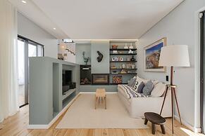 Cascais Contemporary Villa by Cadenzalux