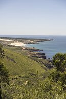 Carmim Villa by Cadenzalux