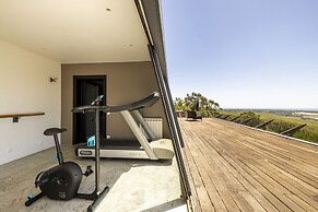 Carmim Villa by Cadenzalux