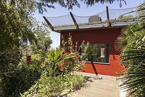 Carmim Villa by Cadenzalux