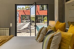 Carmim Villa by Cadenzalux