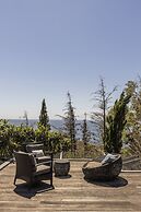 Carmim Villa by Cadenzalux