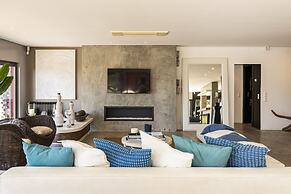 Carmim Villa by Cadenzalux