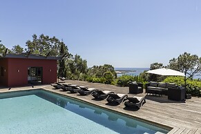 Carmim Villa by Cadenzalux