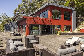 Carmim Villa by Cadenzalux