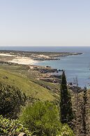 Carmim Villa by Cadenzalux