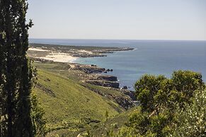 Carmim Villa by Cadenzalux