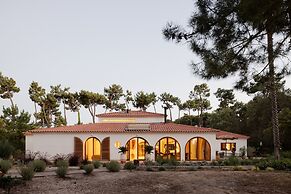 Elysian Villa by Cadenzalux