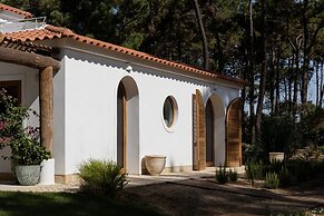 Elysian Villa by Cadenzalux