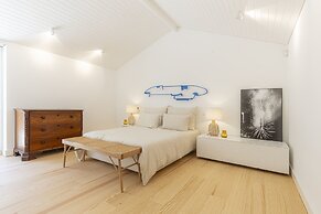 Havenwood Villa by Cadenzalux