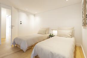 Havenwood Villa by Cadenzalux