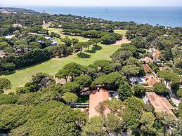 Havenwood Villa by Cadenzalux