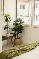 Contemporary Restelo Pool Haven by Cadenzalux