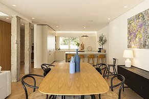 Contemporary Restelo Pool Haven by Cadenzalux