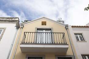 Cascais Petit Bijou by Cadenzalux